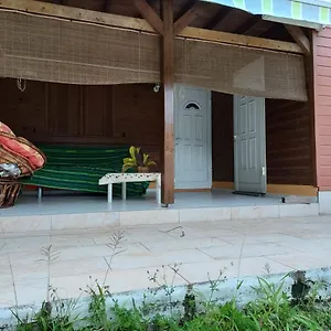 Appartement Kaz A Fruit A Pain, Sainte-Anne (Grande-Terre)