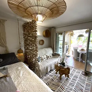 Appartement Le Paradis Zen 1er Etage Et Rdc Vue Et Ste Anne, Sainte-Anne (Grande-Terre)